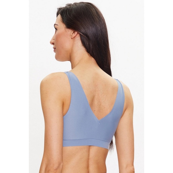NWT New Chantelle Mist Blue Soft Stretch Padded V-Neck Bra Top Size XS/S - Picture 2 of 2